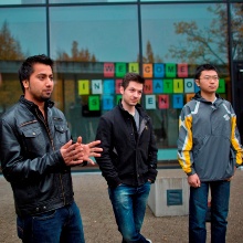 International students in front of the IZ